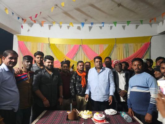 शहर कांग्रेस अध्यक्ष मुदलियार का धूमधाम से मना जन्मदिन