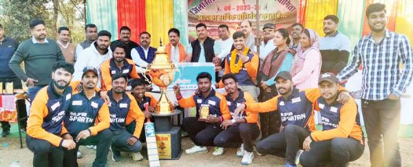 जिला स्तर टेनिस बॉल क्रिकेट स्पर्धा में राजपुर की टीम विजयी