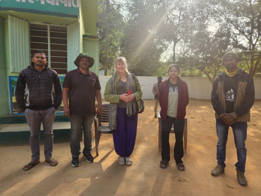 विदेशी पर्यटकों को भी भायी बारनवापारा अभयारण्य की खूबसूरती