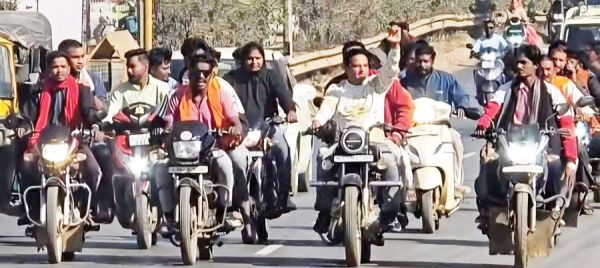 सर्व समाज सडक़ों पर उतरा, स्वत: दिखा बंद का असर