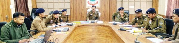 एसएसपी ने ली अपराध समीक्षा बैठक