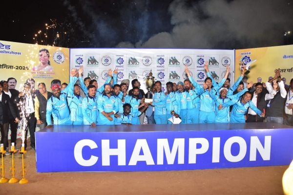 एनएमडीसी आईपीटी क्रिकेट टूर्नामेंट  की चैंपियन बनी किरंदुल परियोजना