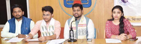 व्यापमं की भर्तियों, और स्कूल-उच्च शिक्षा से संतुष्ट नहीं अभाविप