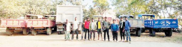 अवैध खनिज परिवहन, 11 वाहन जब्त