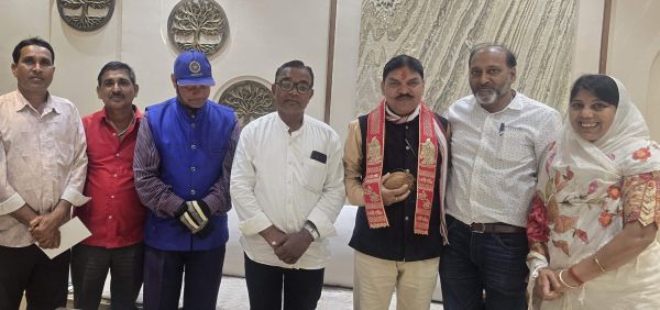 नपं अध्यक्ष ने किया साहू समाज जिलाध्यक्ष का अभिनन्दन