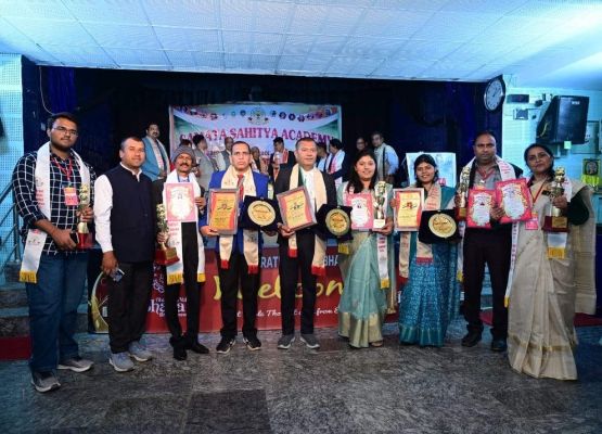 डॉ. शरद चोपकर को लाइफटाइम अचिवमेंट अंतरराष्ट्रीय अवार्ड