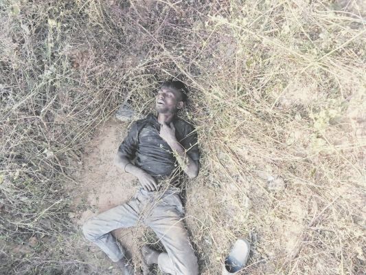 तेज रफ्तार बाइक खेत में जा घुसी, दो प्लांट कर्मी की मौत