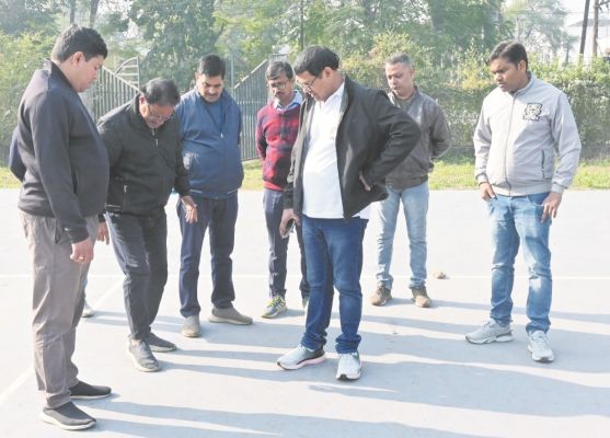 निगम आयुक्त ने नेहरू नगर जोन के विकास कार्यों का किया निरीक्षण