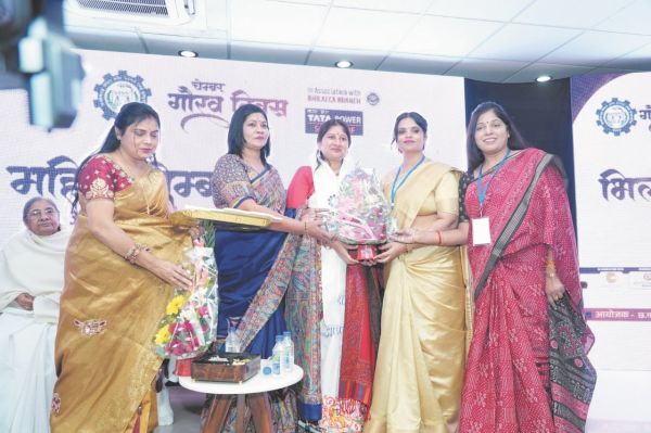 महिला चेम्बर भिलाई ने किया महिलाओं का सम्मान