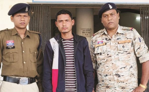 पैतृक संपत्ति बेचने के नाम पर माता-पिता से विवाद