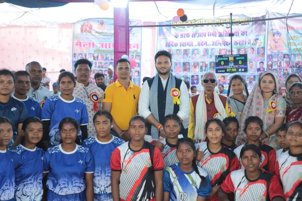 महिला-पुरुष कबड्डी स्पर्धा