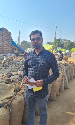 महासमुंद जिले में सुचारू रूप  से धान खरीदी जारी