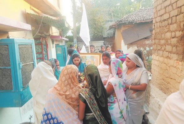 धूमधाम से मनाई गुरु घासीदास जयंती