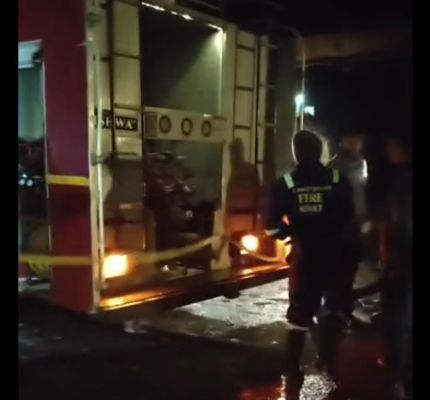 फल दुकान में लगी आग, काबू