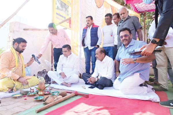 विधायक रिकेश ने पूजन कर शुरू करवाया 1.84 करोड़ की नाली निर्माण कार्य