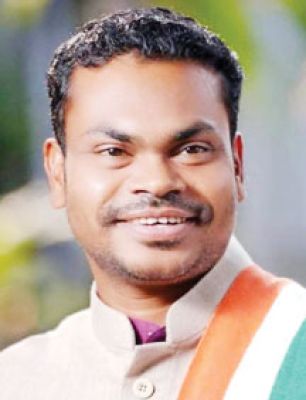  जल-जंगल-ज़मीन पर कॉरपोरेट हमला बर्दाश्त नहीं-हरीश लखमा