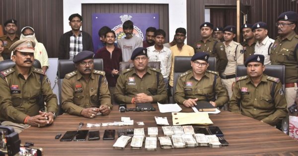 हेरोइन चिट्टा के साथ महिला सहित 9 आरोपी गिरफ्तार