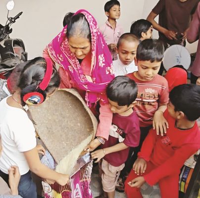 हर्षोल्लास के साथ मनाया छेरछेरा, बच्चों में उत्साह