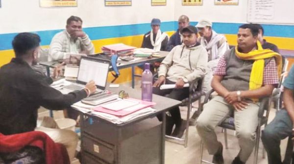 साल्ही-परसा के बेरोजगार युवाओं को रोजगार दो...