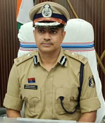 नक्सलमुक्त जिलों में सशस्त्र पुलिसिंग खत्म कर ऑपरेशन में तैनात जवानों का सामान्य पुलिसिंग पर जोर - आईजी शांडिल्य