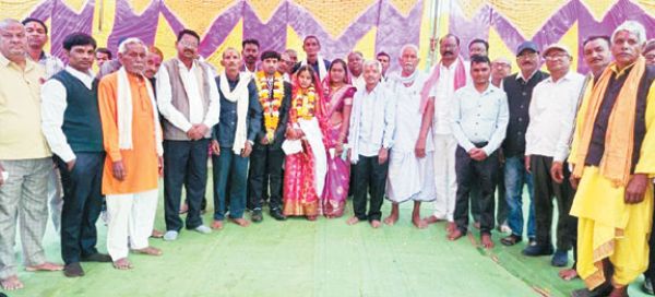 आदर्श विवाह समारोह सम्पन्न