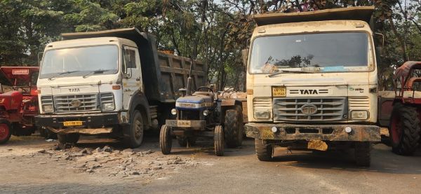 अवैध खनन व परिवहन,  31 वाहन जब्त