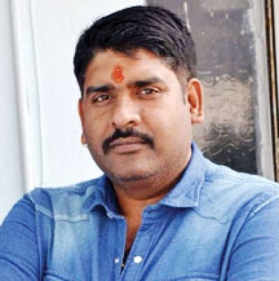 बिना अनुमति पेड़ कटवाने का आरोप, पार्षद ने बीएमओ पर की कार्रवाई की मांग