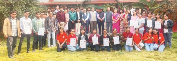 सर्टिफिकेट वितरण कर दी स्टार्टअप पर जानकारी