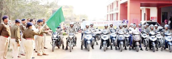 राष्ट्रीय सडक़ सुरक्षा माह: बाइक हेलमेट रैली निकली