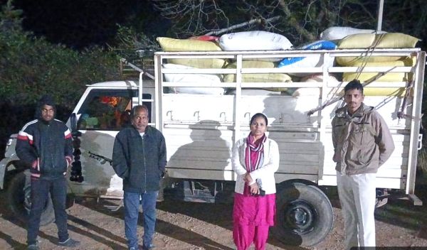 चार अलग-अलग मामलों में 876 कट्टा धान-वाहन जब्त