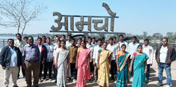 पुनर्वासितों ने देखा बस्तर का सांस्कृतिक-ऐतिहासिक वैभव