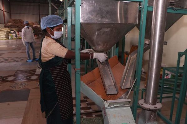 पोषण निर्माण में अहम भूमिका निभा रही हैं महिलाएं