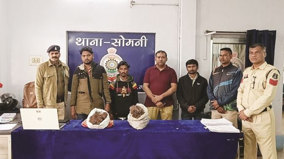 चोरी का सामान खरीदने वाले दुकानदार और आरोपी गिरफ्तार