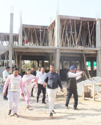 बिलाईगढ़ ब्लॉक में निर्माणाधीन कार्यों का कलेक्टर ने किया अवलोकन