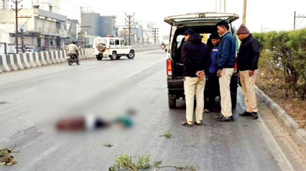 रिंगरोड पर तेज रफ्तार अज्ञात वाहन ने बुजुर्ग को कुचला