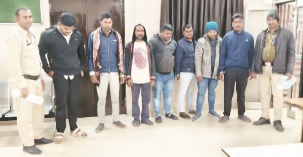 शराब तस्करी-बिक्री करने वाले गिरोह का पर्दाफाश, 7 आरोपी गिरफ्तार