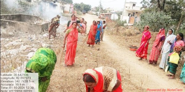गरियाबंद के पांचों विकासखंड में प्रत्येक शनिवार  को सामूहिक श्रमदान से स्वच्छता अभियान