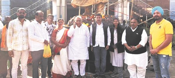 कांग्रेस ने मनाई स्वामी विवेकानंद की जयंती