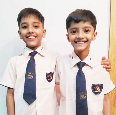 नीरज बाजपेयी इंटरनेशनल स्कूल के मोदी बंधुओं ने ओलंपियाड में गाड़े झंडे