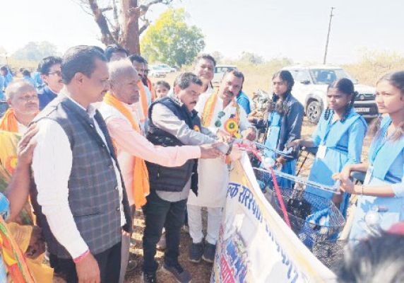 132 छात्राओं को मिली साइकिल