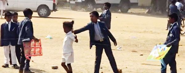   पीएमश्री स्वामी आत्मानंद विद्यालय में मकर संक्रांति पर दिखी पतंगबाजी  की रौनक