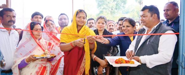  गांव-बस्ती चलो अभियान: महावीरपुर, संजय नगर पहुंचीं महिला व बाल विकास मंत्री