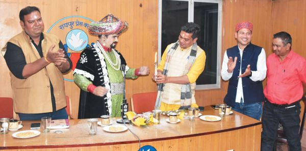 7200 सेकेंड्स का थ्रिल पैक जादुई मनोरंजन-ओपी शर्मा