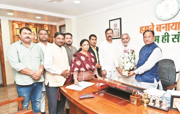 सीएम से जिला साहू संघ के प्रतिनिधियों ने की मुलाकात