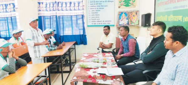 प्रोजेक्ट उन्नति: मजदूरों को प्रशिक्षण शुरू