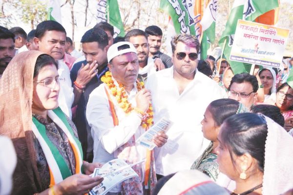 मनरेगा बचाओ संग्राम : भर्रेगांव से सुरगी तक कांग्रेस की पदयात्रा में दिखा जनसैलाब