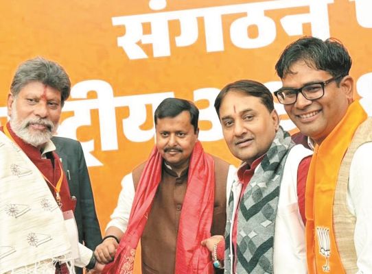 पर्यटन मंडल अध्यक्ष नीलू ने दिल्ली में राष्ट्रीय अध्यक्ष नितिन का किया अभिनंदन