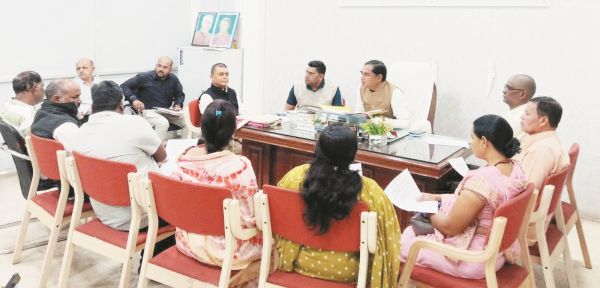 चरौदा निगम : महापौर परिषद की बैठक में 9.34 करोड़  के विकास कार्य पर लगी मुहर