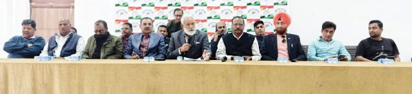 शंकराचार्य के साथ अभद्रता पर कांग्रेस का हमला