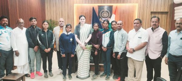 नेशनल मैराथन रांची झारखंड में भाग लेने के लिए टीम रवाना